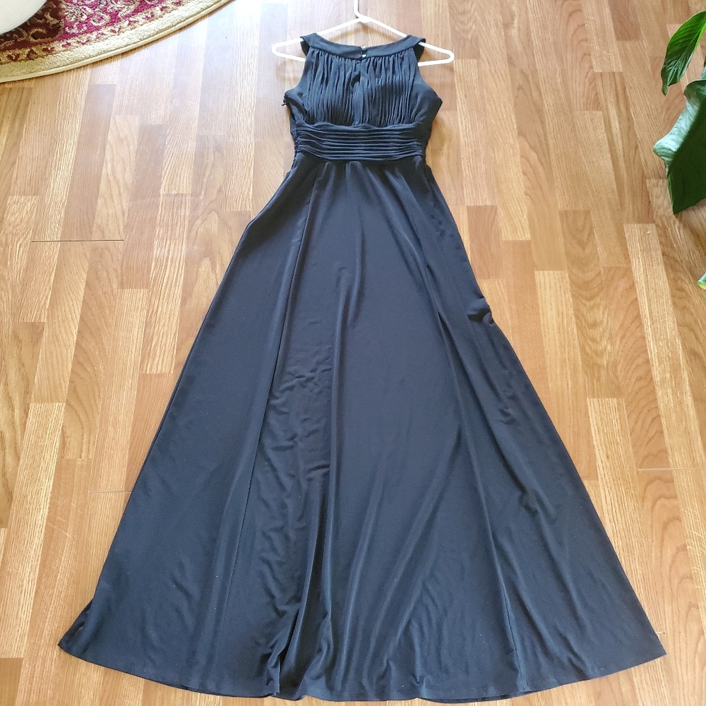 Sangria long dress/gown - Picture 6 of 13